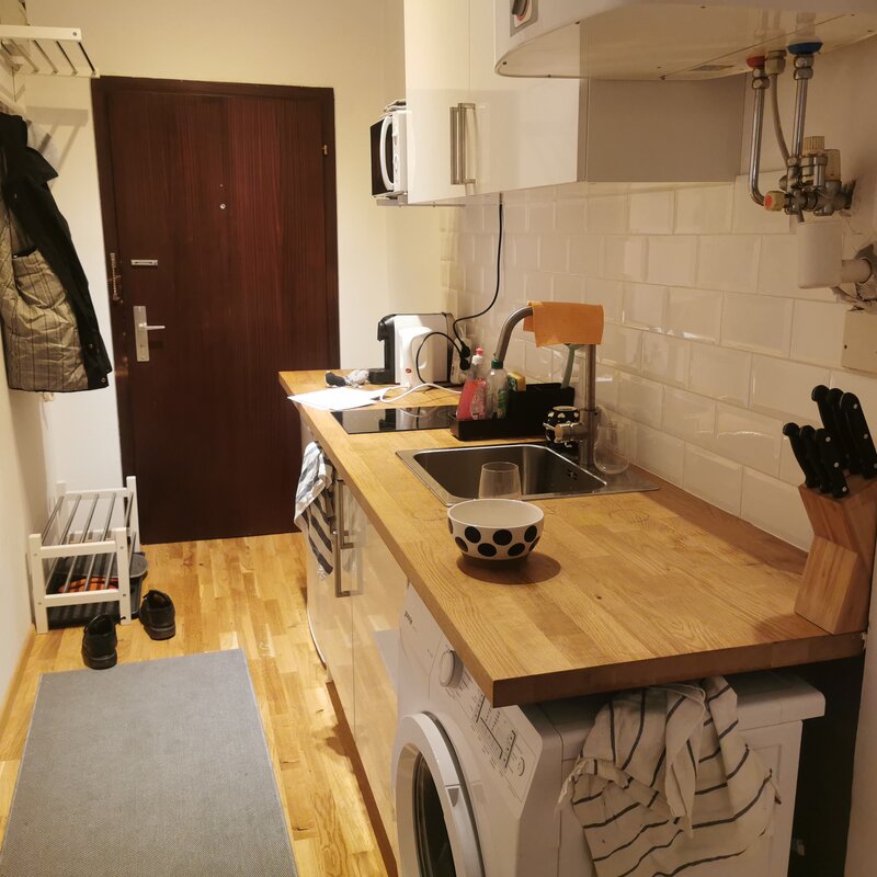 Küchenzeile mit Waschmaschine