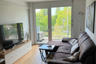 Bright living room with balcony – 2-room apartment, short-term rental & temporary housing for 1 to 6 months in Vienna