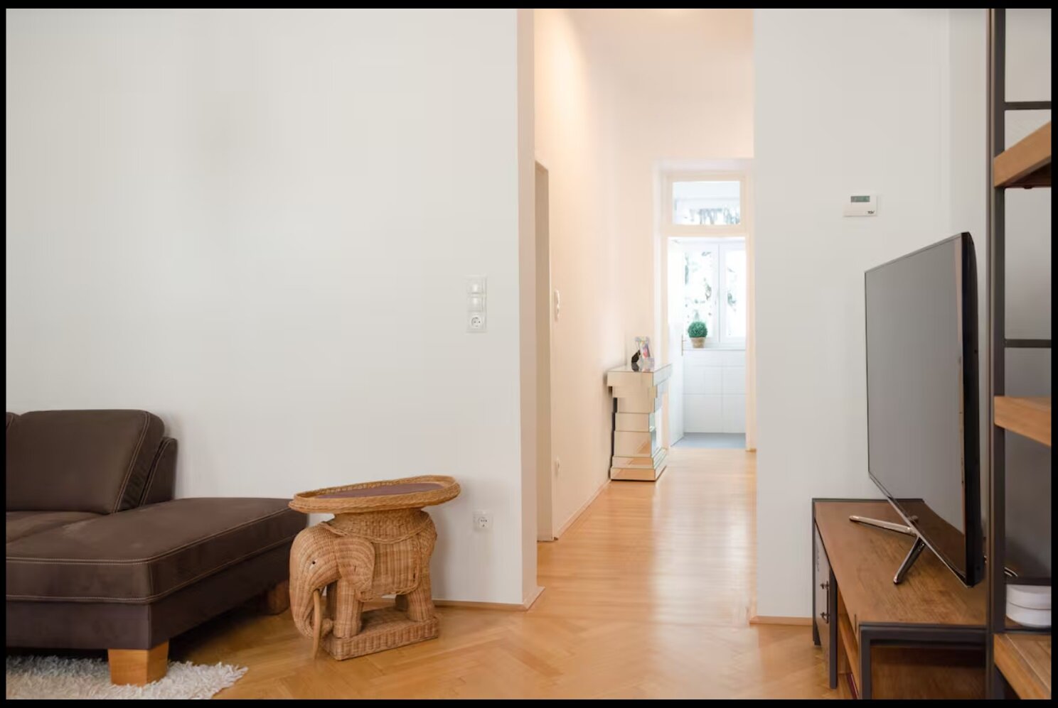 Wohnzimmer Richtung Gang