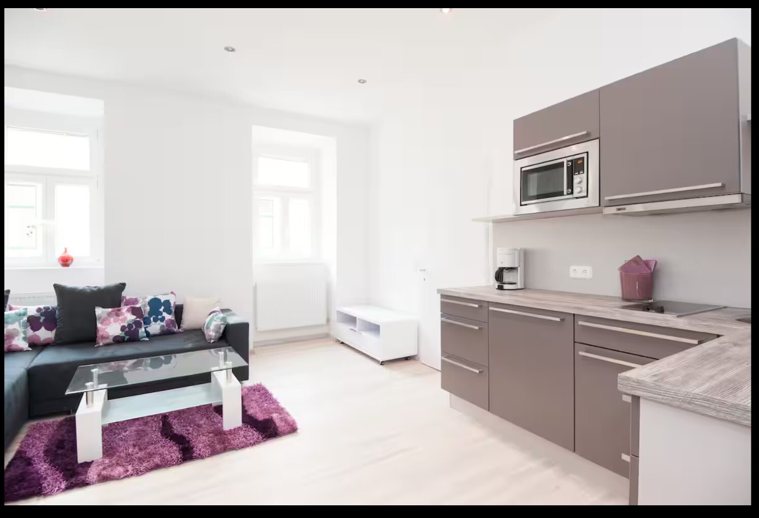 Wohnzimmer & Küche