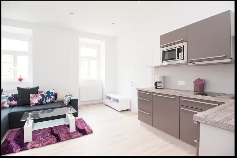 Wohnzimmer & Küche