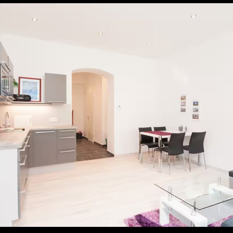Wohnzimmer & Küche