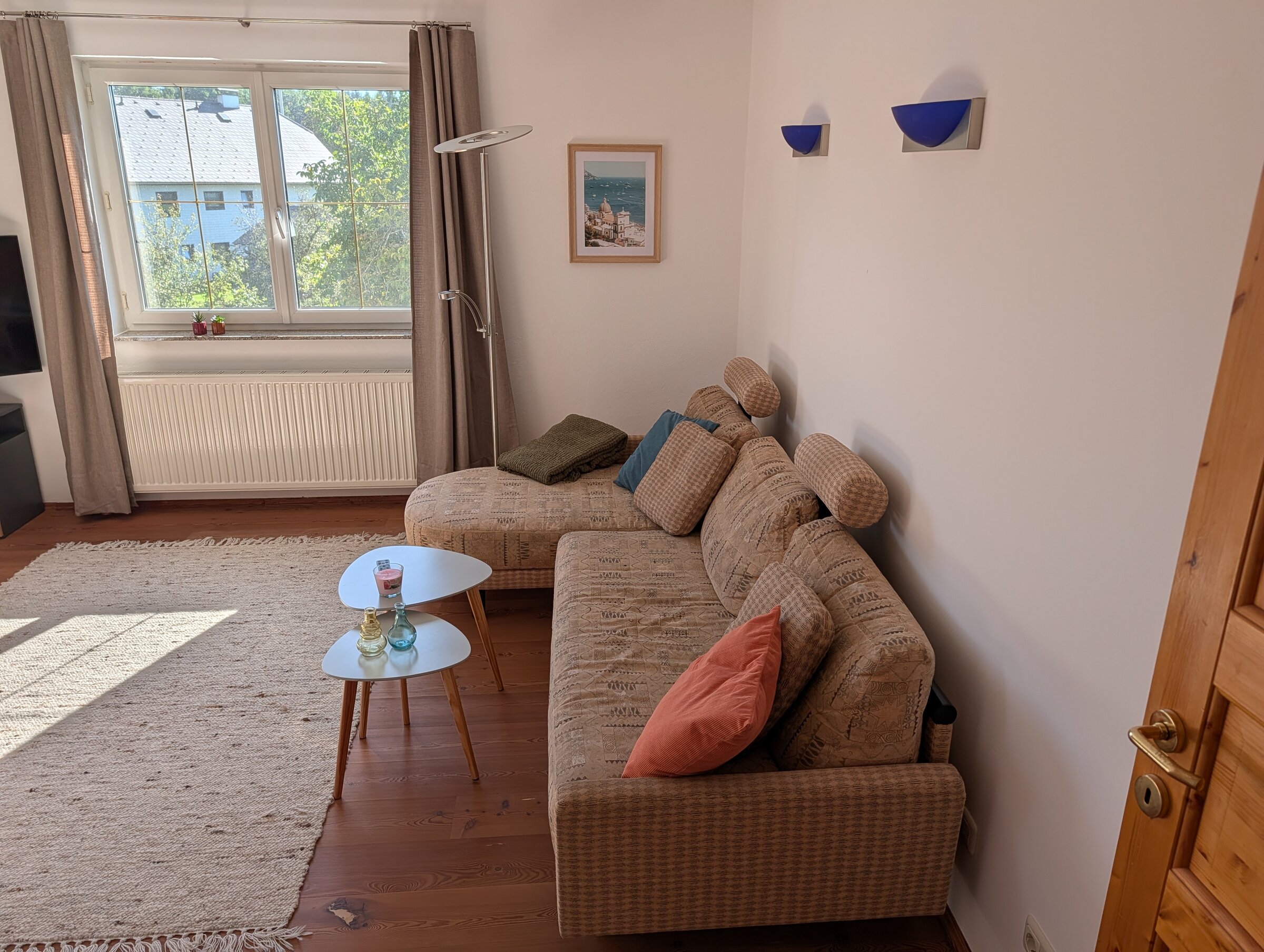 Wohn-/Schlafzimmer 2.OG