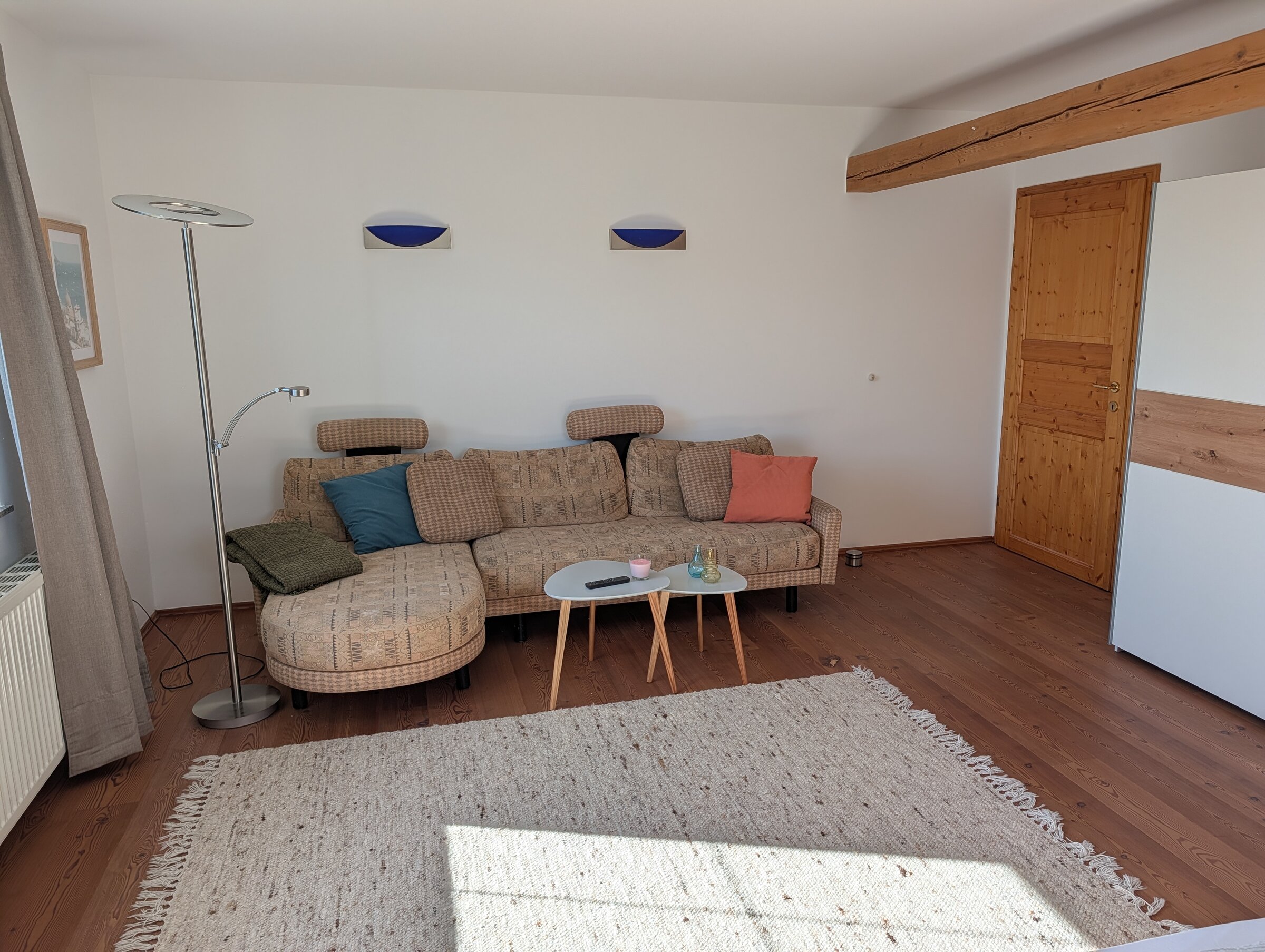 Wohn-/Schlafzimmer 2.OG