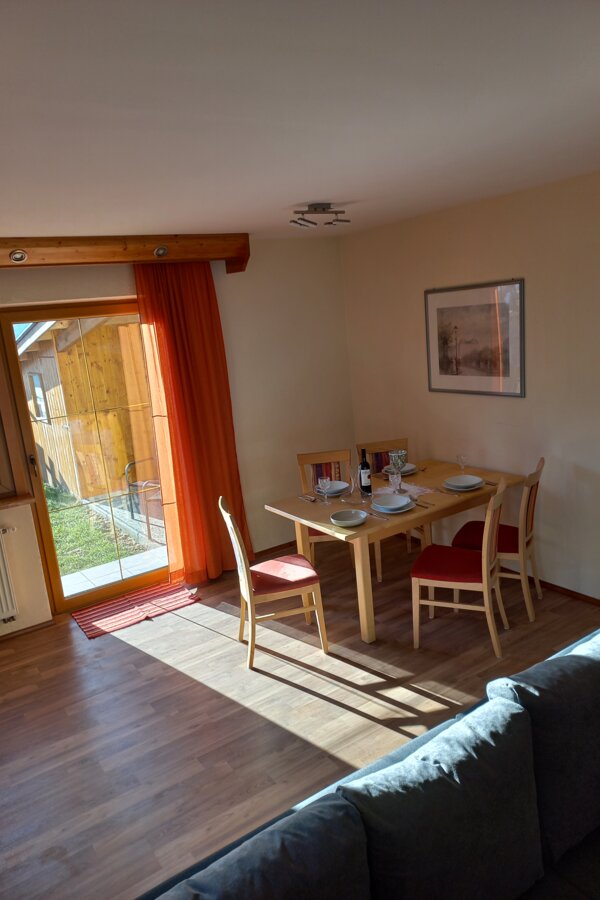 Beim Frühstück kann man seinen Kaffee in der Morgensonne schlürfen und den Tag beginnen