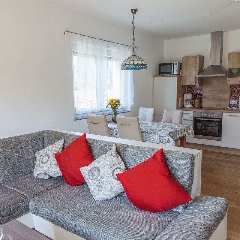 Wohnbereich mit Couch | © A. Hahn