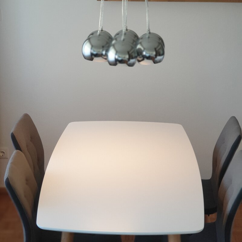 Essecke mit Marienwinkel (oben links)