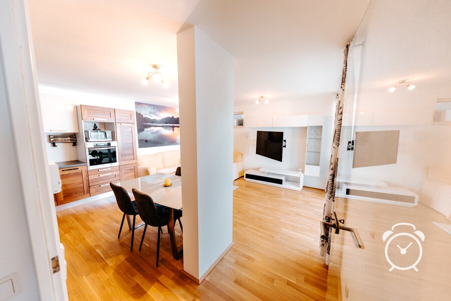 Wohnzimmer - Wohnen auf Zeit in Salzburg Sam - 2-Zimmerwohnung