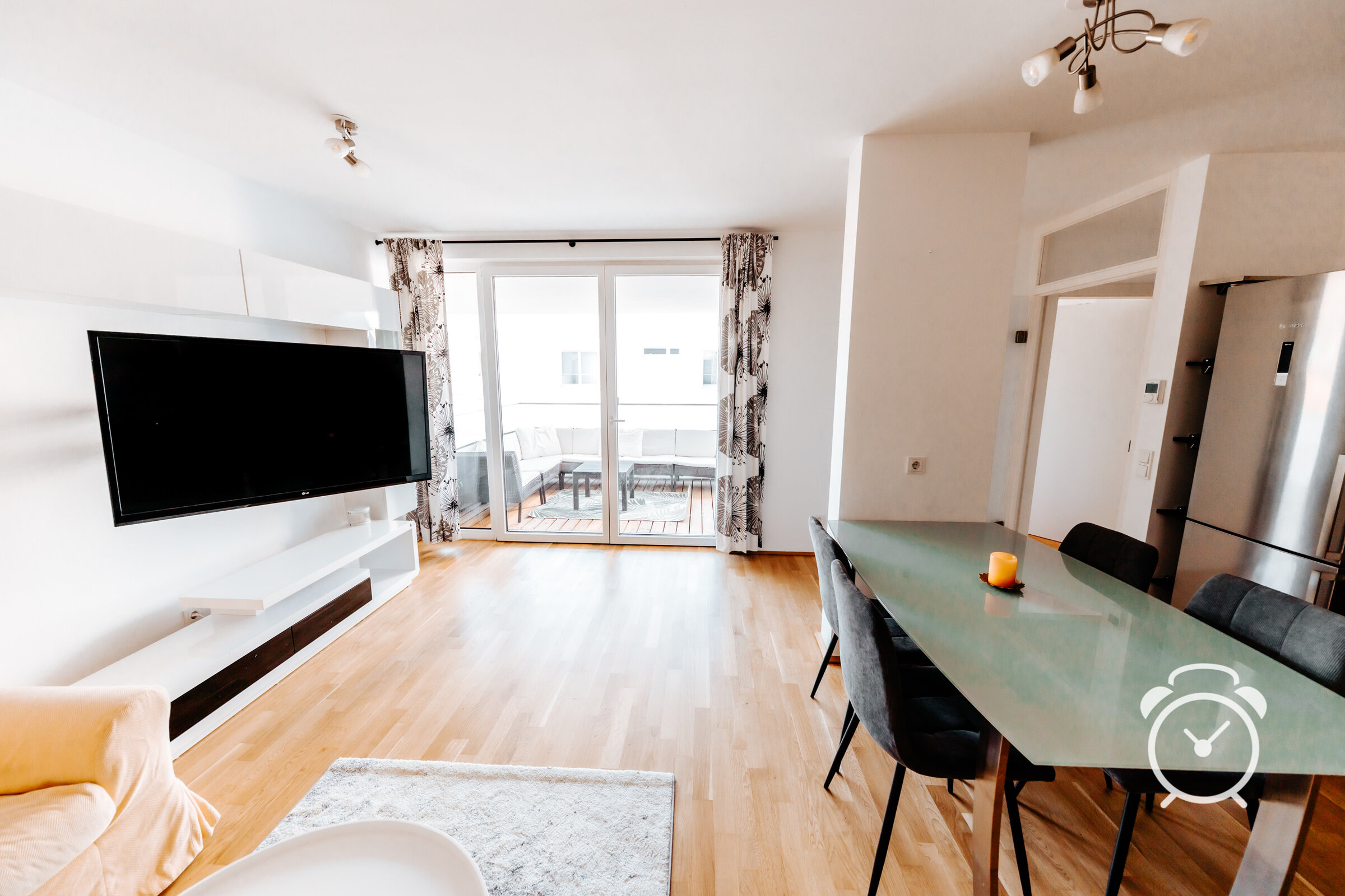 Wohnzimmer - Wohnen auf Zeit in Salzburg Sam - 2-Zimmerwohnung