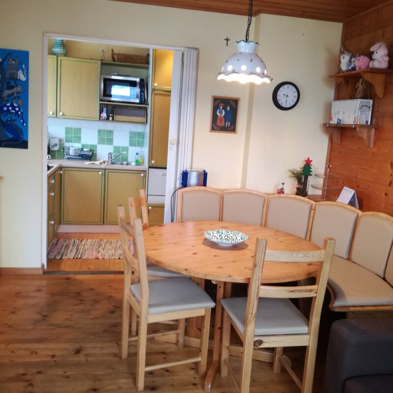 Wohnzimmer Eßtisch Richtung Küche