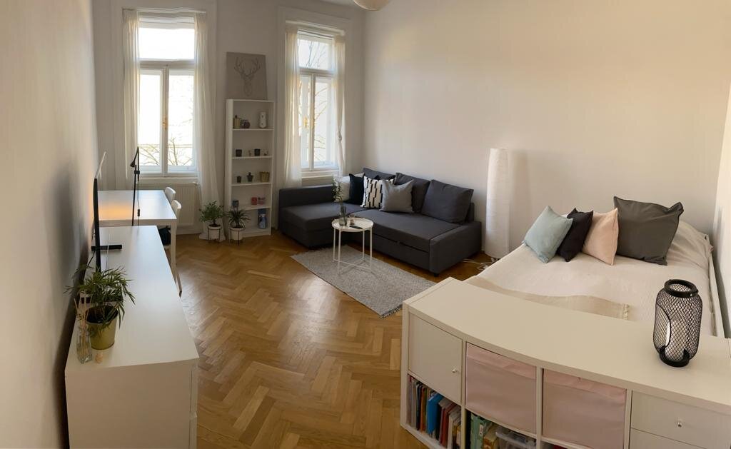 Living and bedroom  | © Bettina Winert 