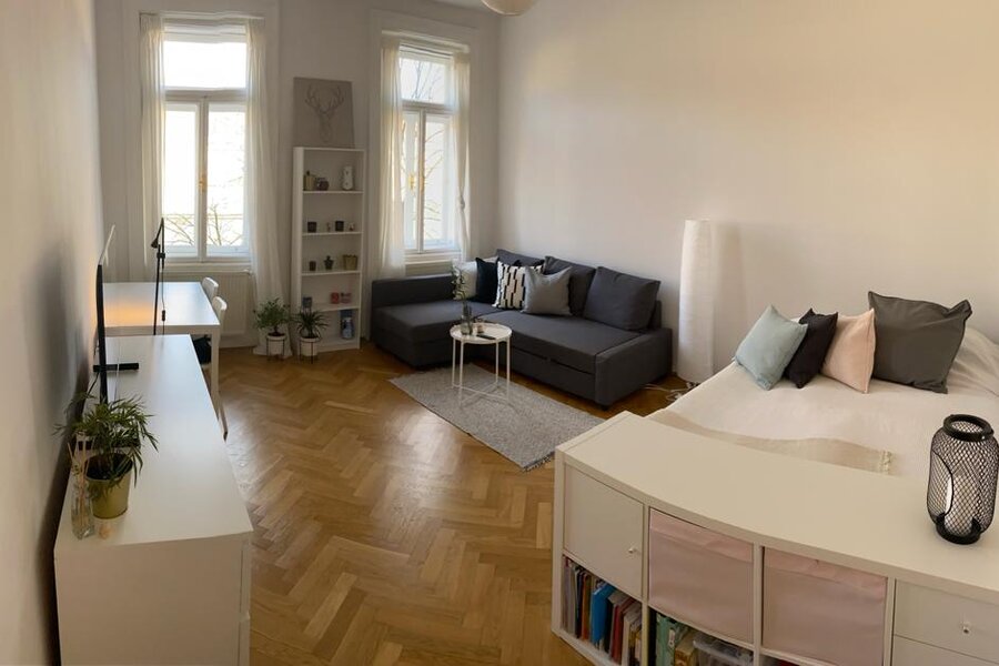 Living and bedroom  | © Bettina Winert 