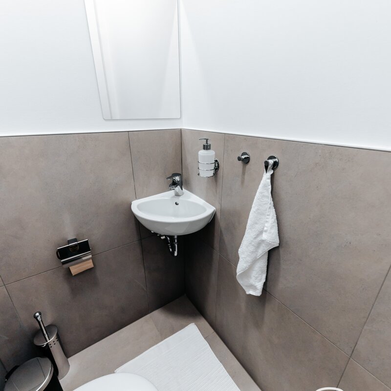 Waschbecken Toilette