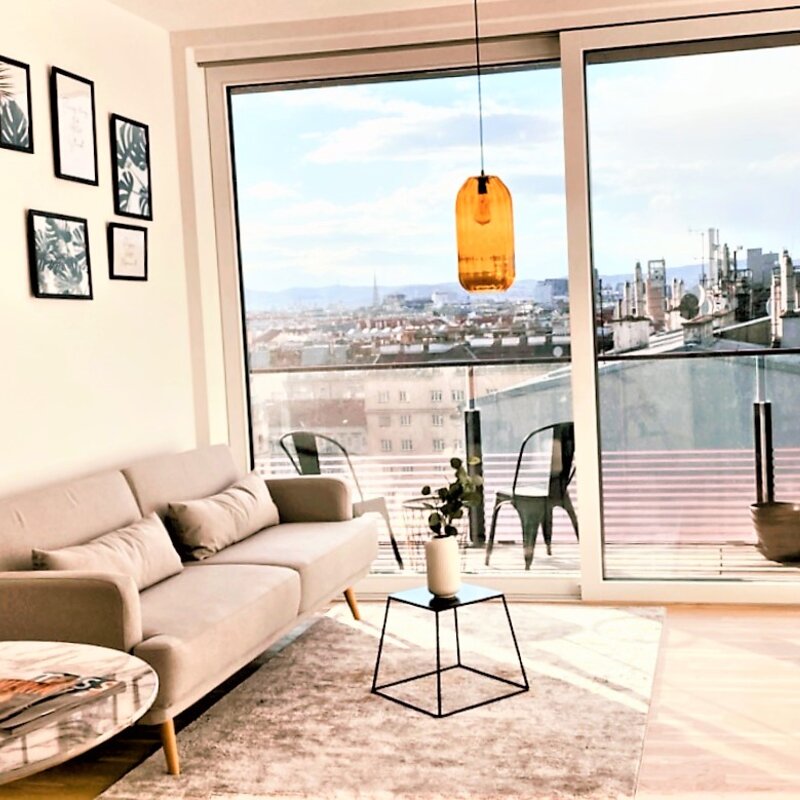Bright living room with panoramic view – 2-room apartment, short-term rental, temporary housing for 1 to 6 months, Vienna