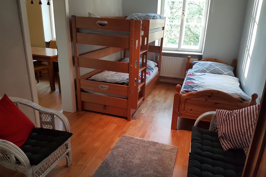 Schlafzimmer 2