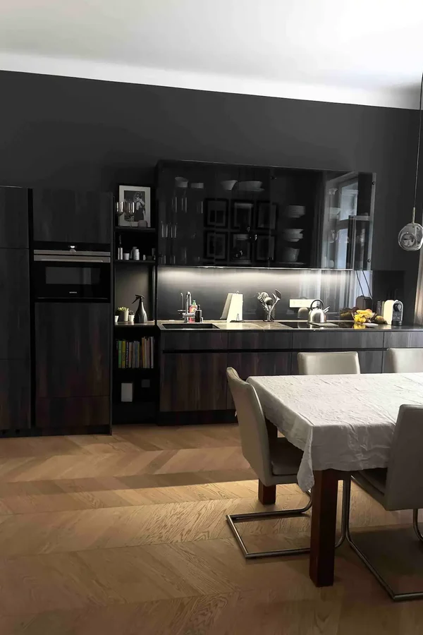 Kühlschrank, Gefriertruhe, Induktionsherd, Ofen, Geschirrspüler