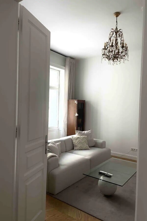 große Flügeltüren zum Öffnen