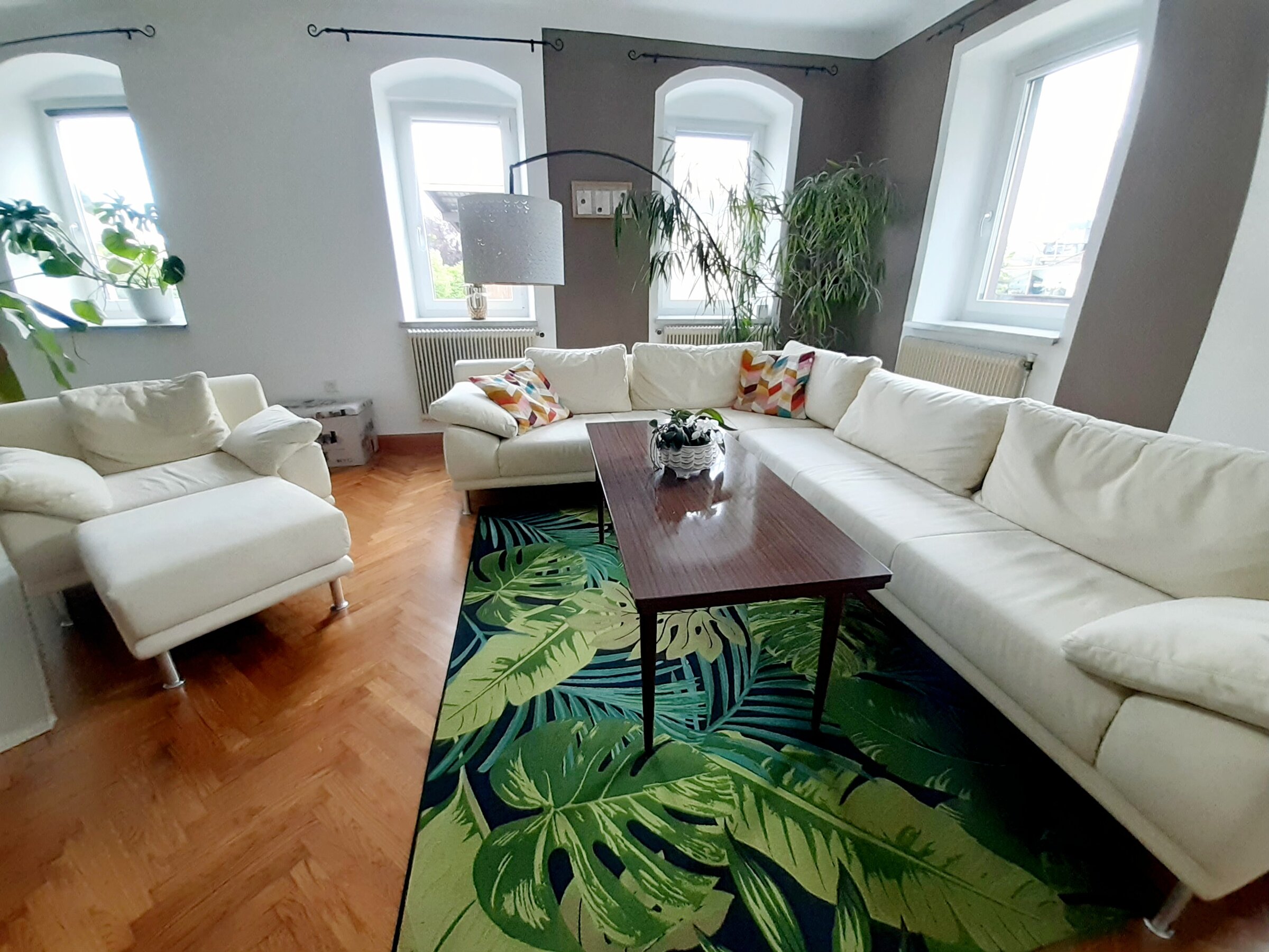 Helle Altbauwohnung mit Charme