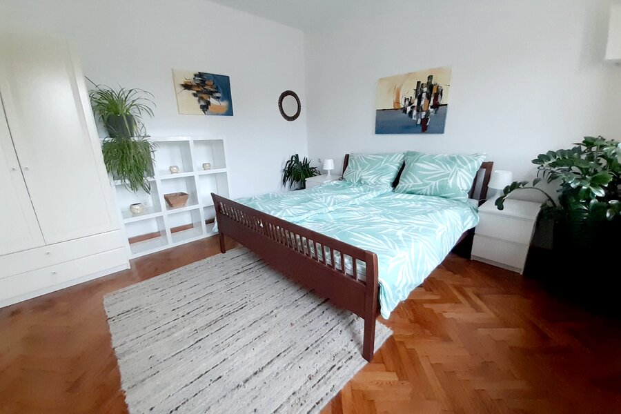 Schlafzimmer 2