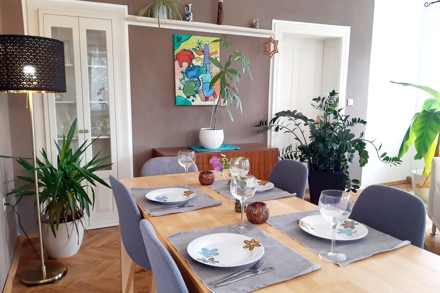 Essbereich im Wohnzimmer | © Margot Aigner