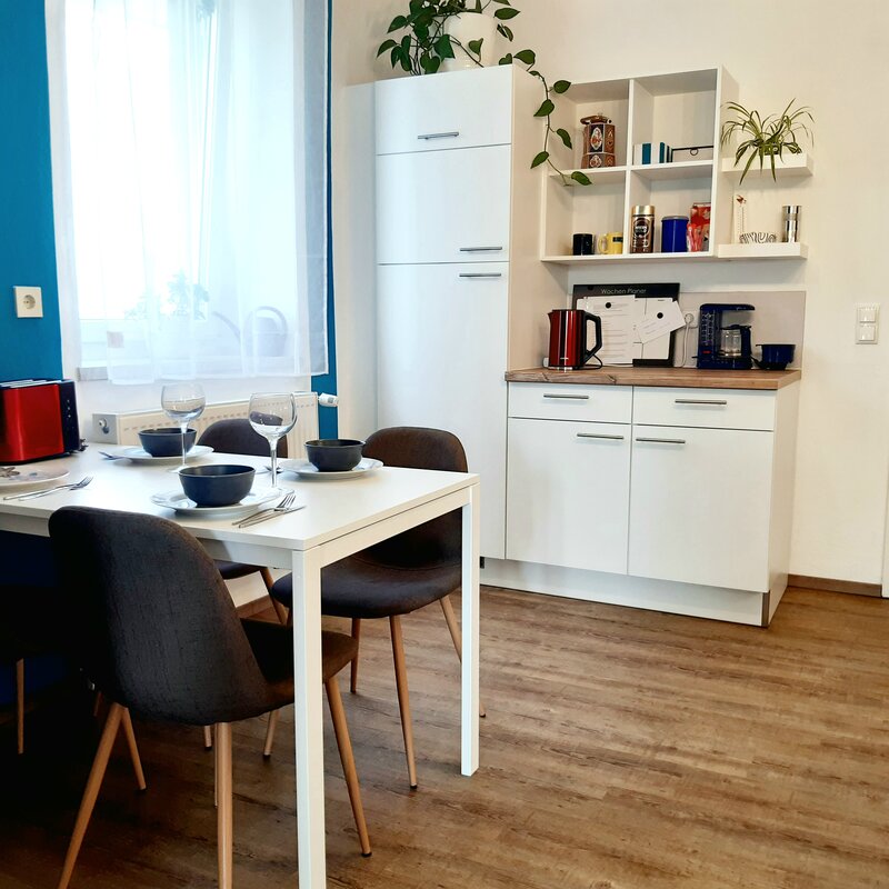 Küche mit Esstisch | © Margot Aigner