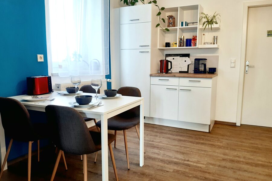 Küche mit Esstisch | © Margot Aigner