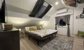 Aktuelle Ausstattung 3 Einzelbett / Kann zu einem Doppelbett umfunktioniert werden 