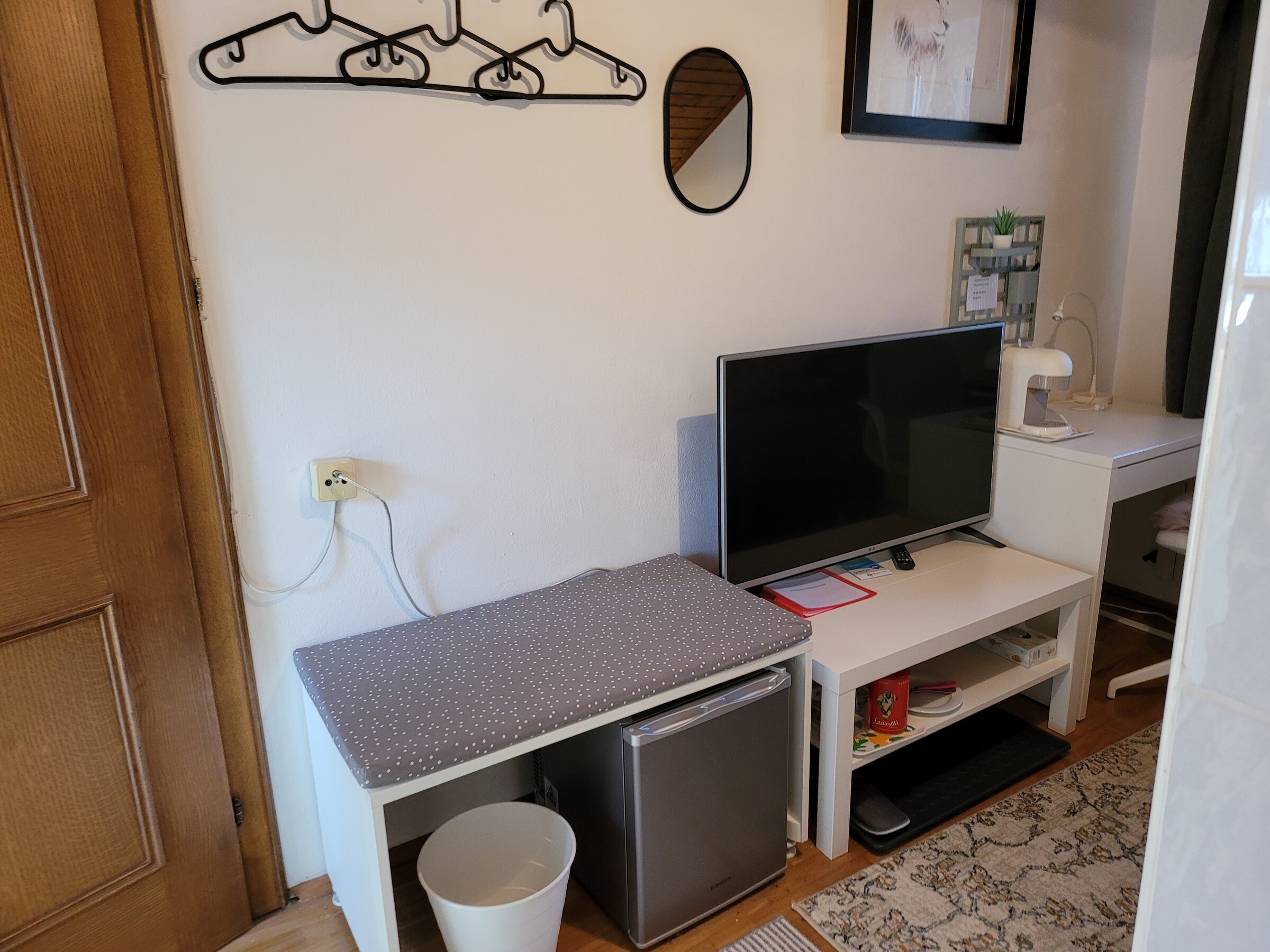 Kofferablage, Smart-TV | © Marianne Witzko