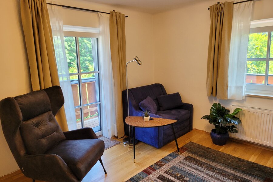 2 Wohnsessel (1 ausziehbar zu Bett) | © Marianne Witzko