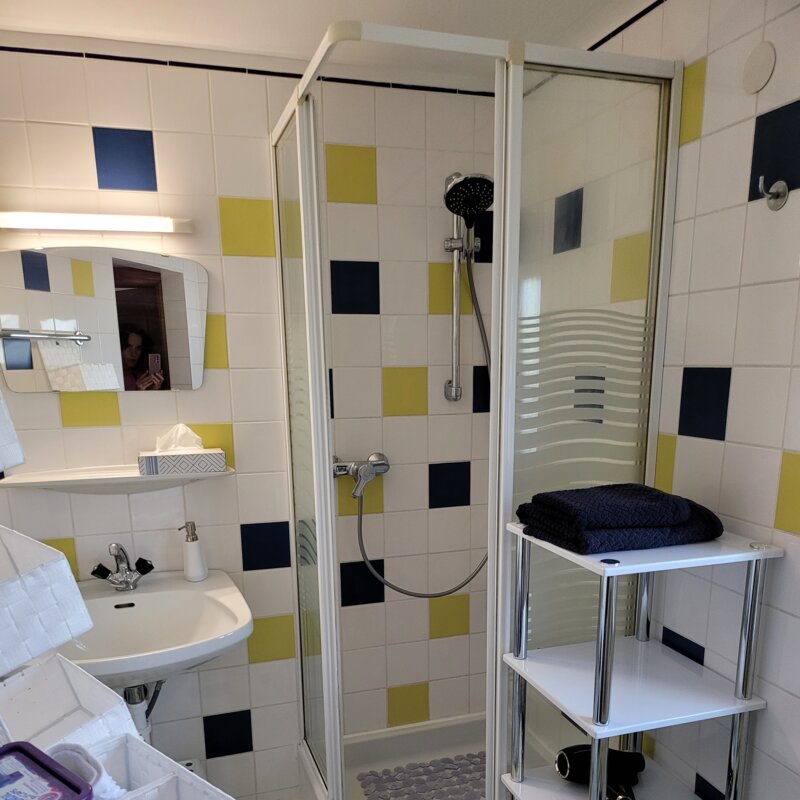 Bad mit Dusche | © Marianne Witzko