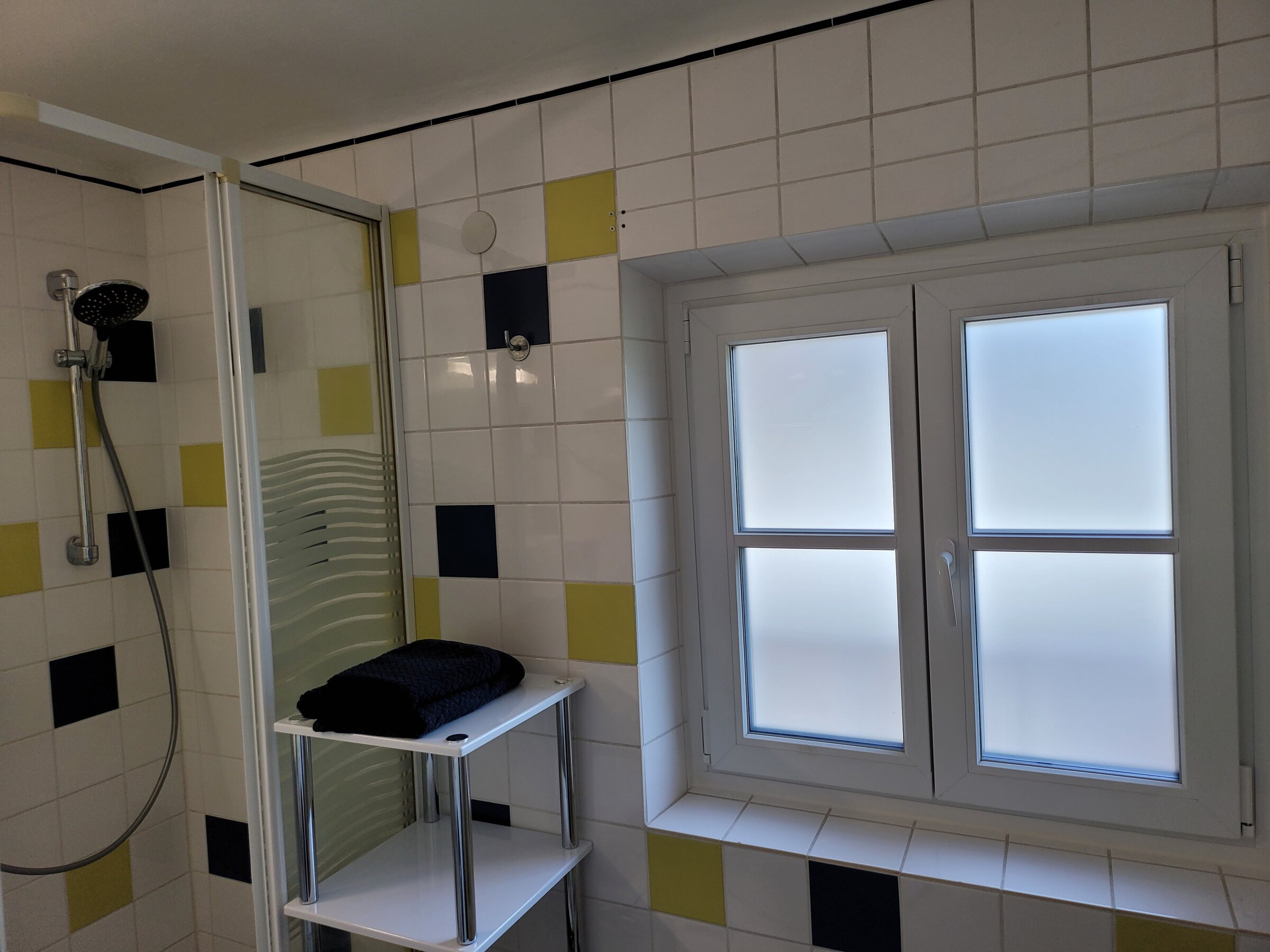 Bathroom window | © Marianne Witzko