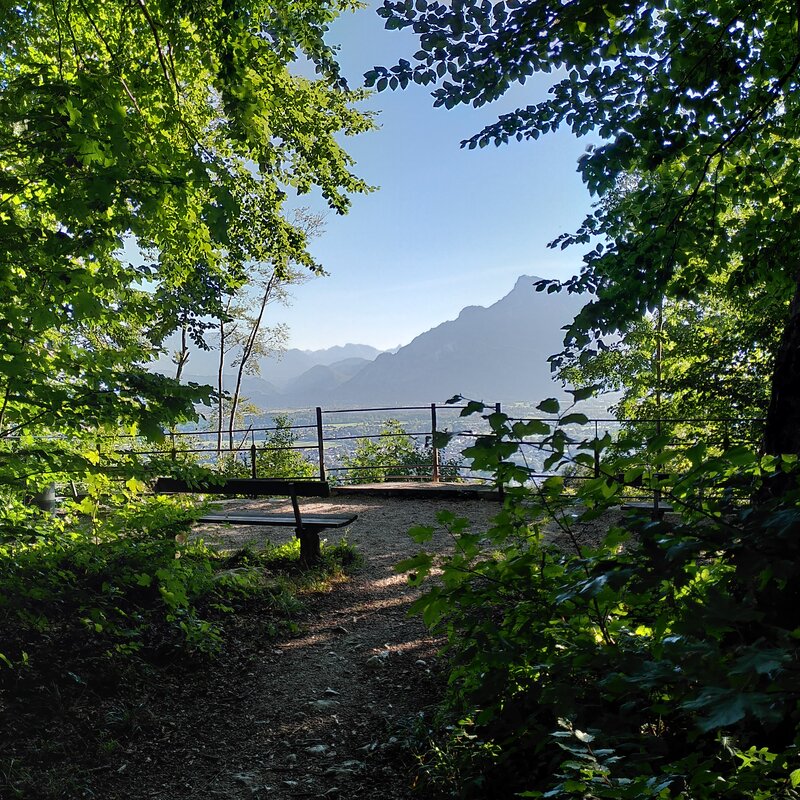 Blick vom Kapuzinerberg ins Gebirge  | © Maria Melnitzky-Ekhator
