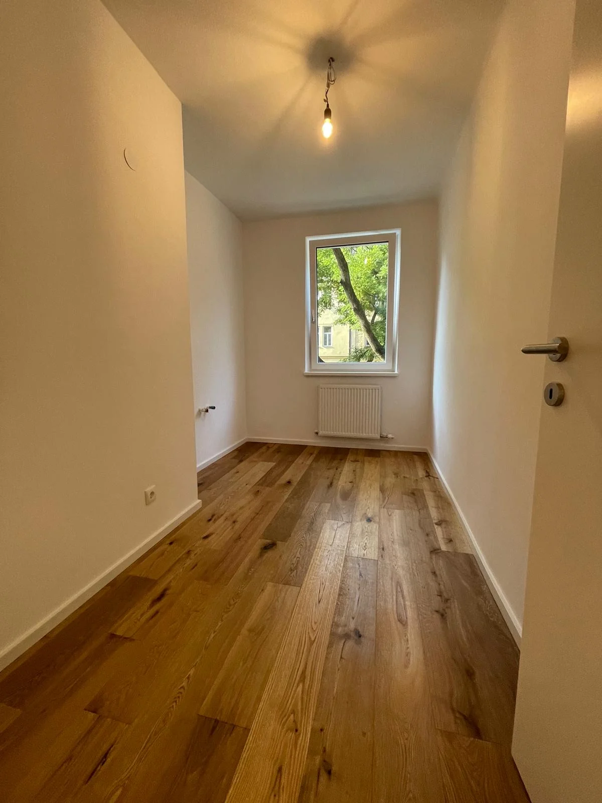 Schlafzimmer (vor der Möblierung)