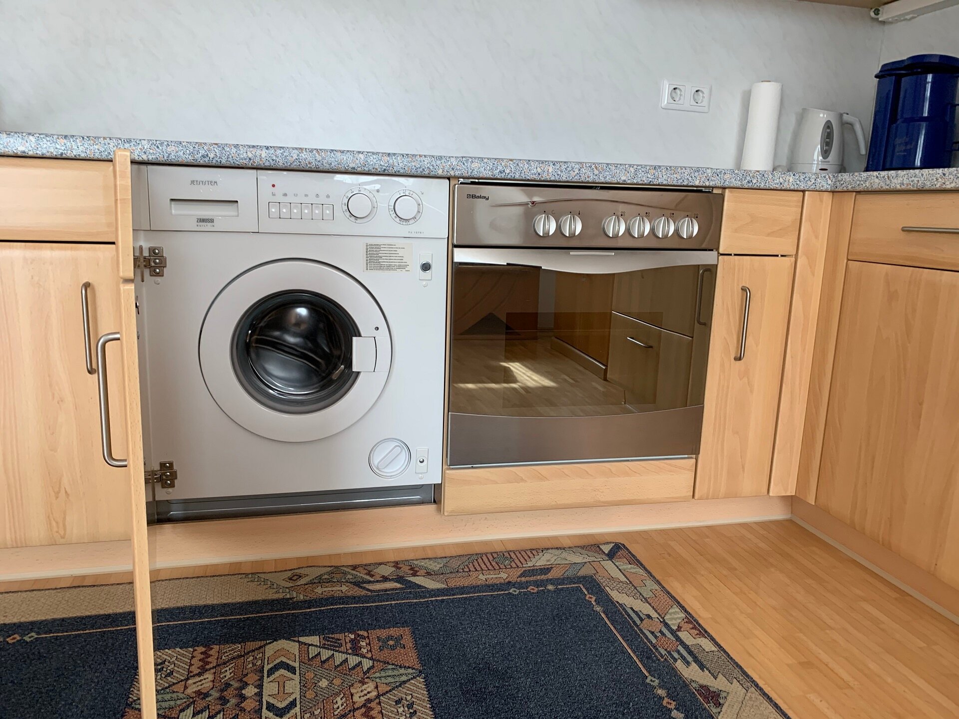 Kitchen with washing machine