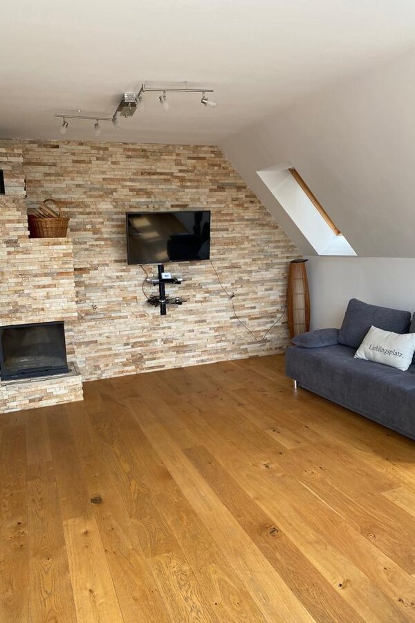 Wohnzimmer mit Couch