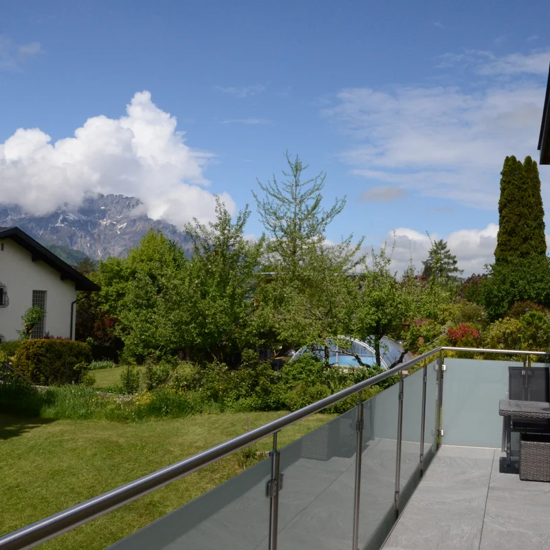 Wunderschöne Aussicht vom Balkon.