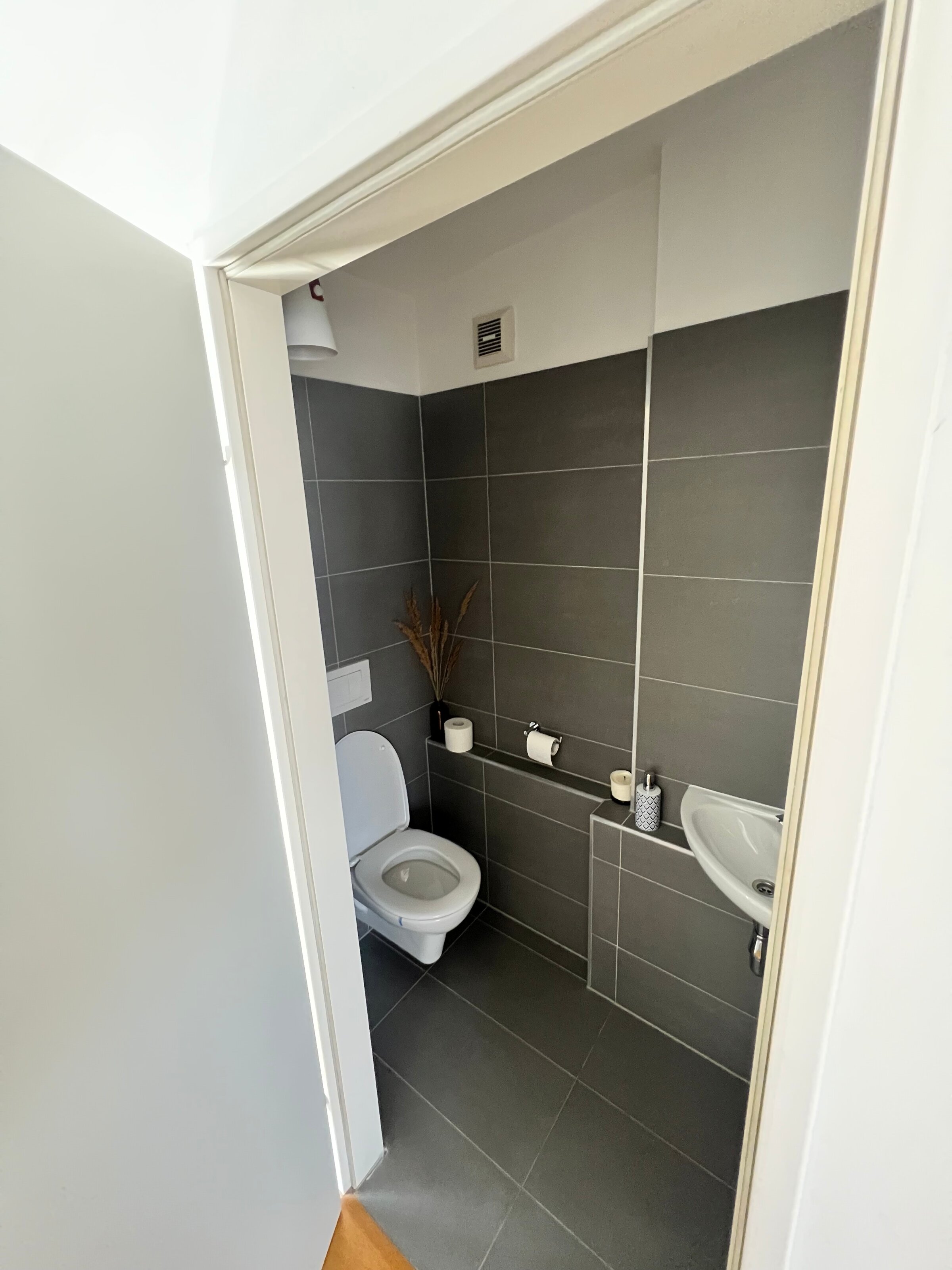 WC 2