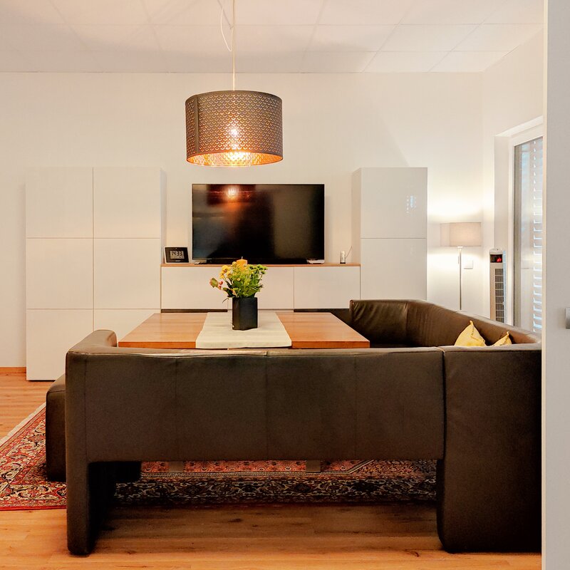 55 Zoll Smart-TV mit Soundbar, Wifi, Blutooth