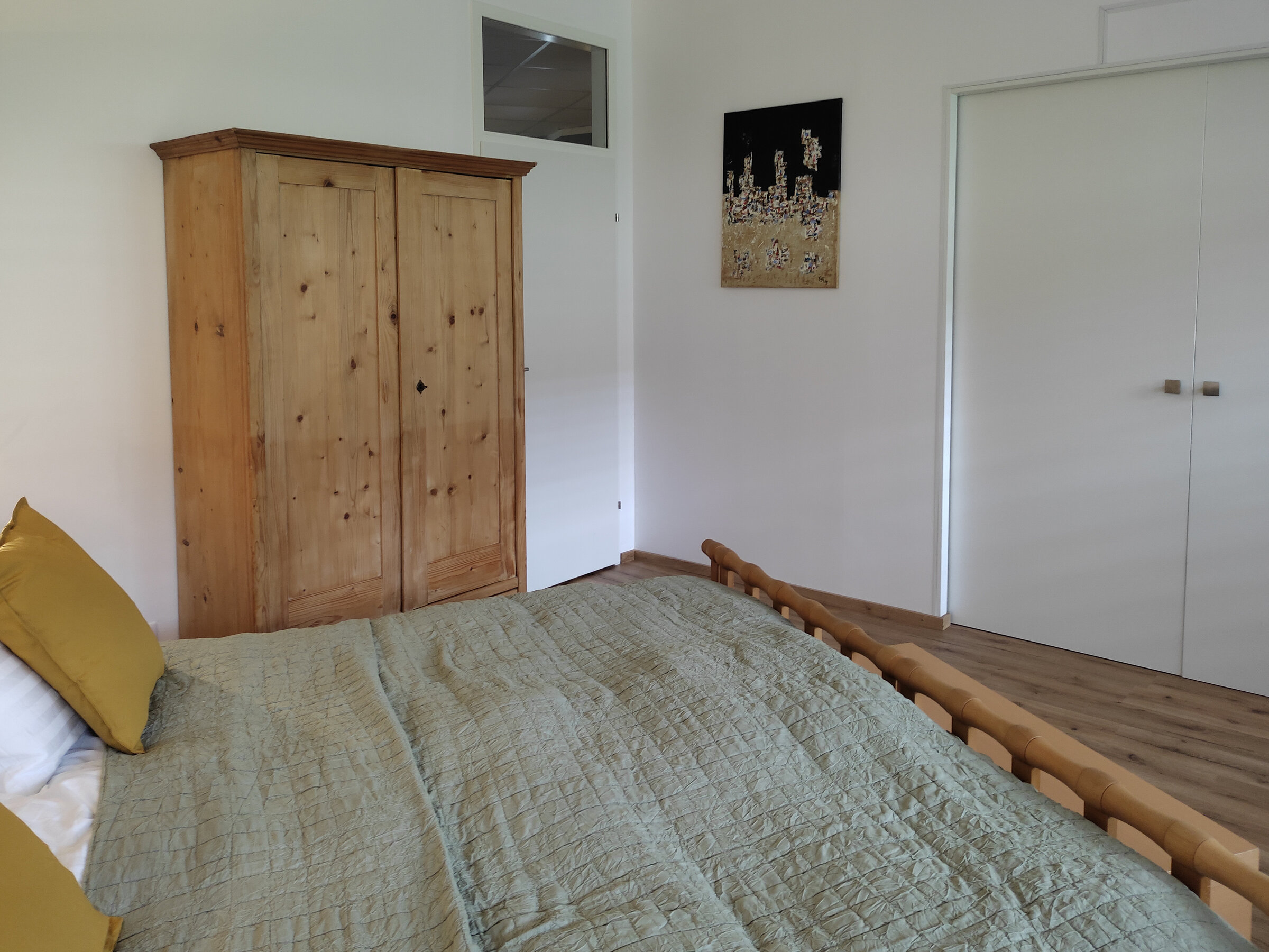 Spacious bedroom