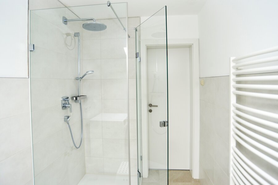 Badezimmer & WC | © Clemens Unterwurzacher