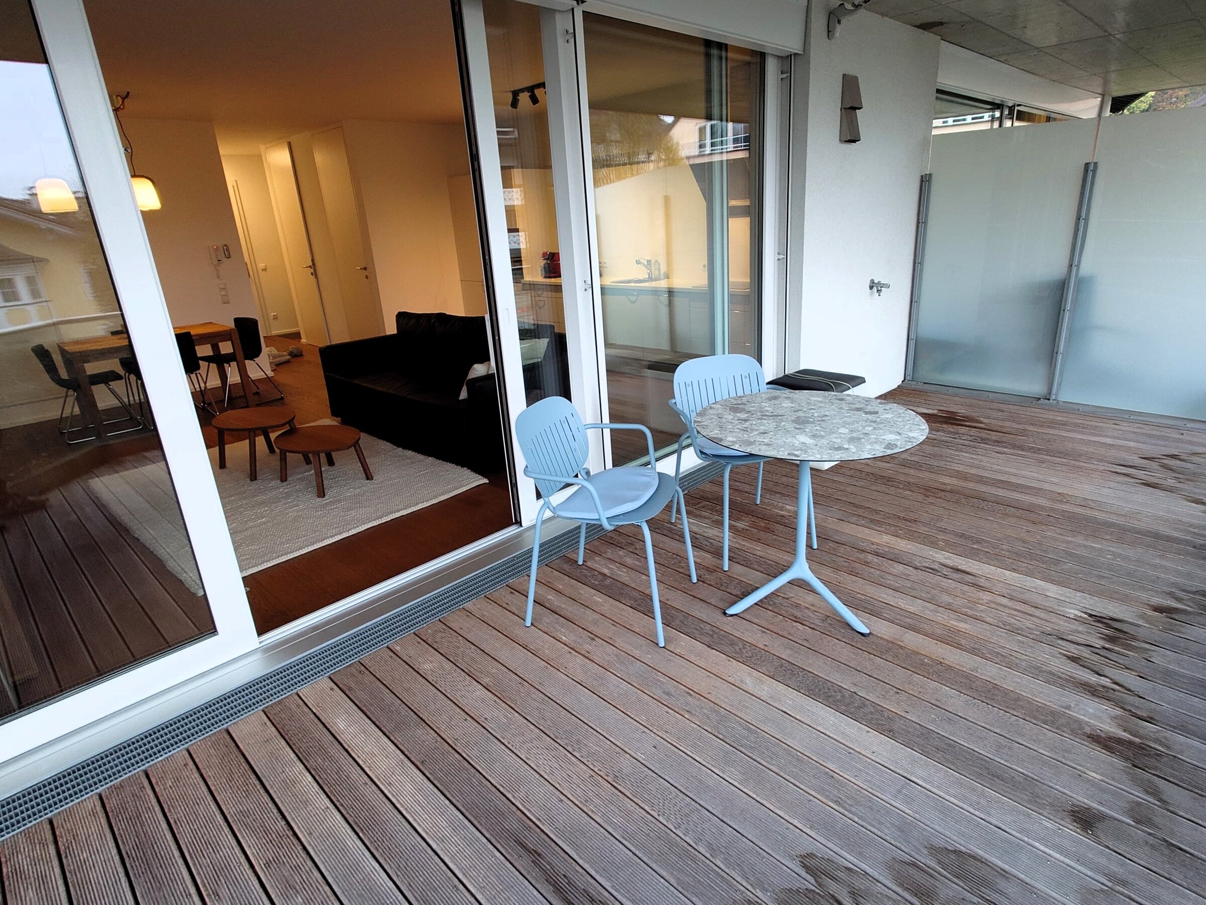 Balcony with a view of the Hohen Salzburg Fortress | © PSG