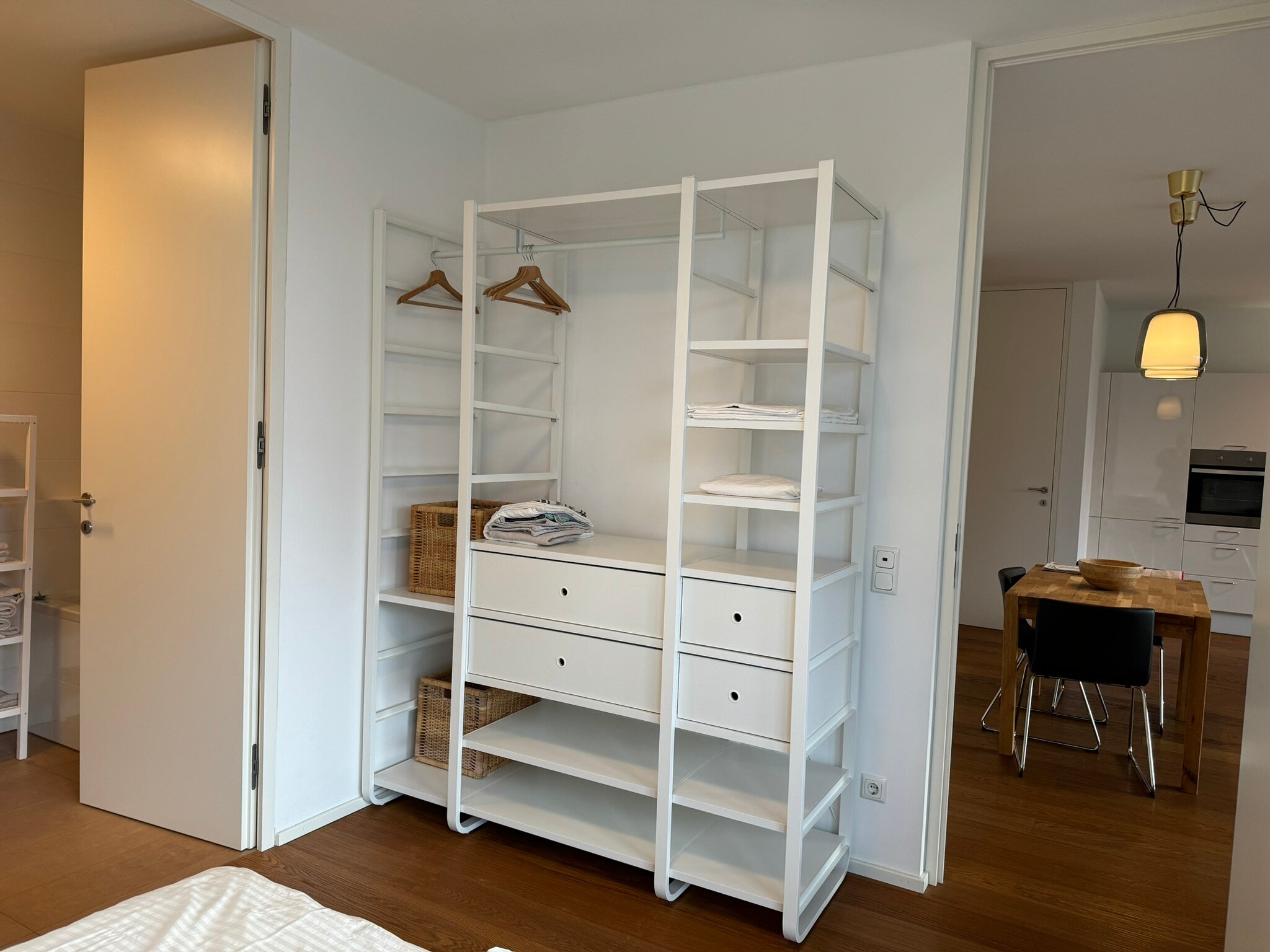 Schlafzimmer mit Kleiderschrank | © PSG