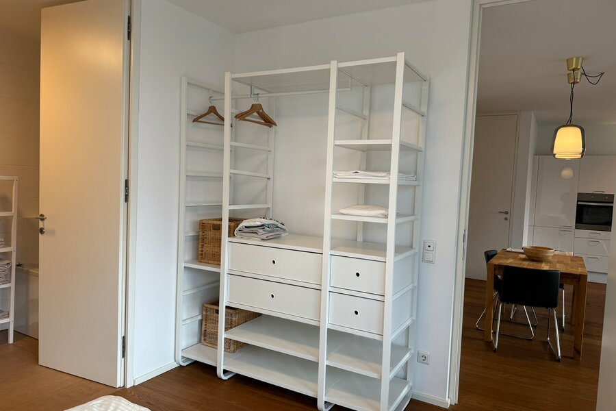 Schlafzimmer mit Kleiderschrank | © PSG