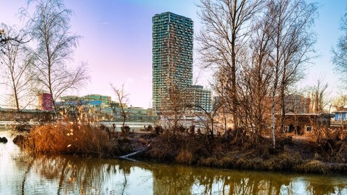 Marina Tower in front of the Danube