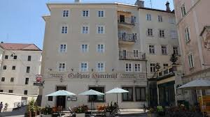 Schanzlgasse 8 right side