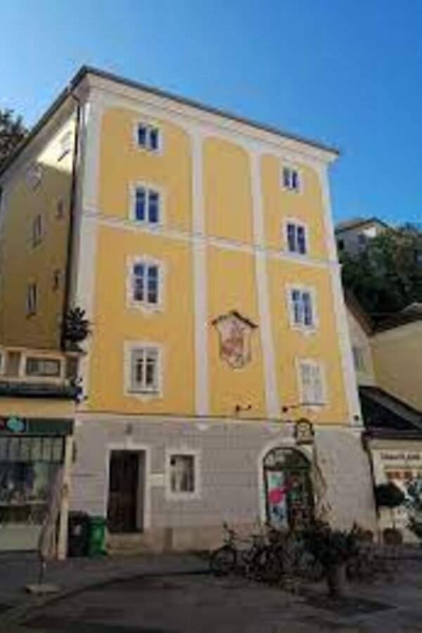 whole house - apartment 4th floor