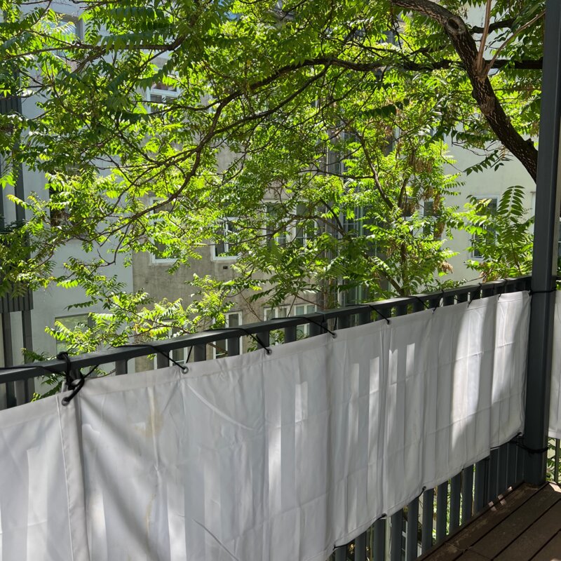 Sonne und Ruhe auf dem Balkon