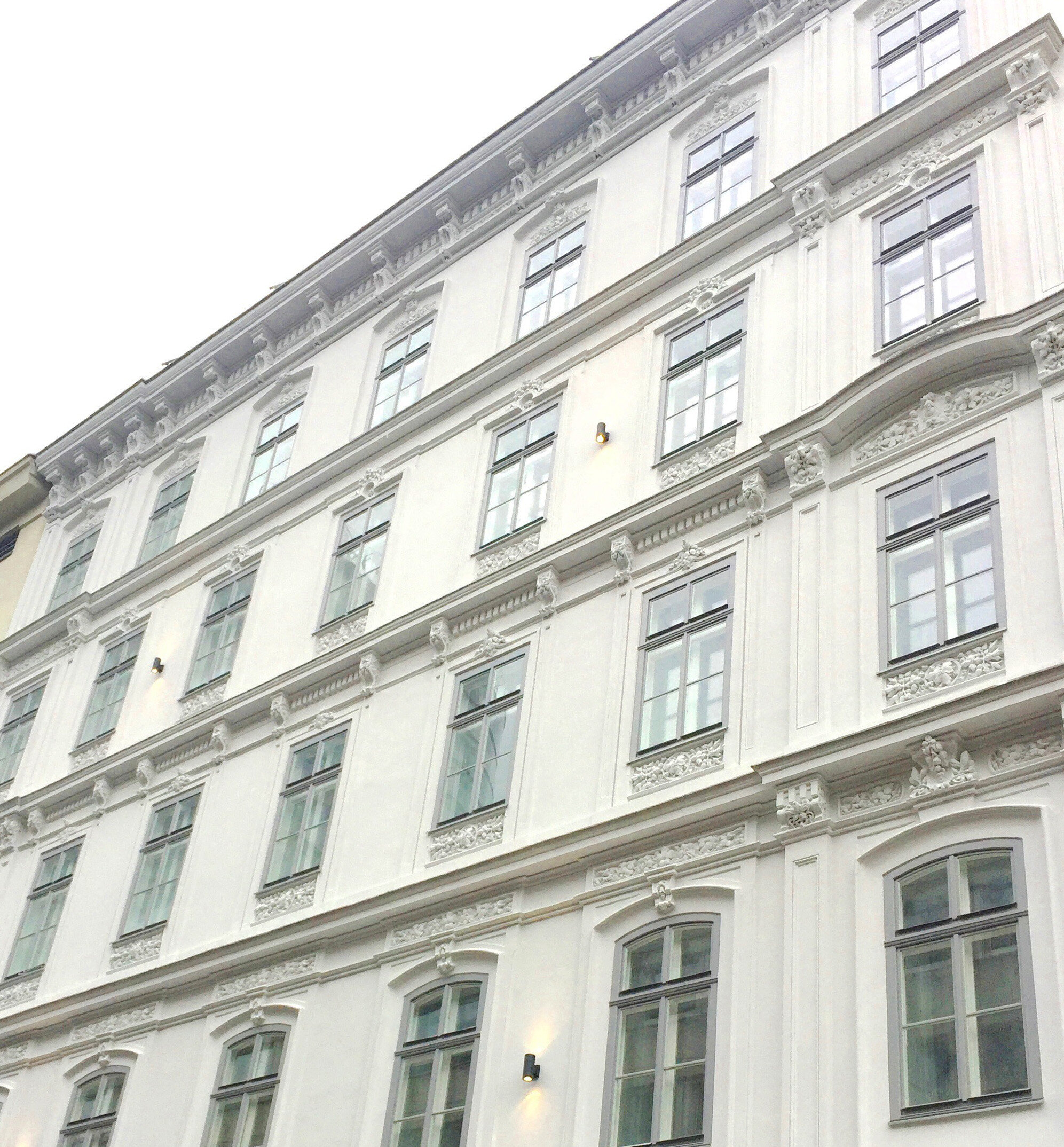 Jugendstil Altbau Ferdinandstrasse | © Jeanne Szilit
