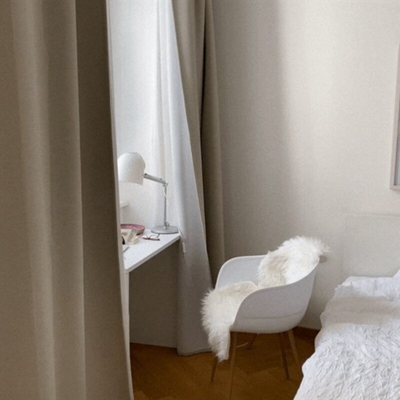 Schlafzimmer-Arbeitsplatz 