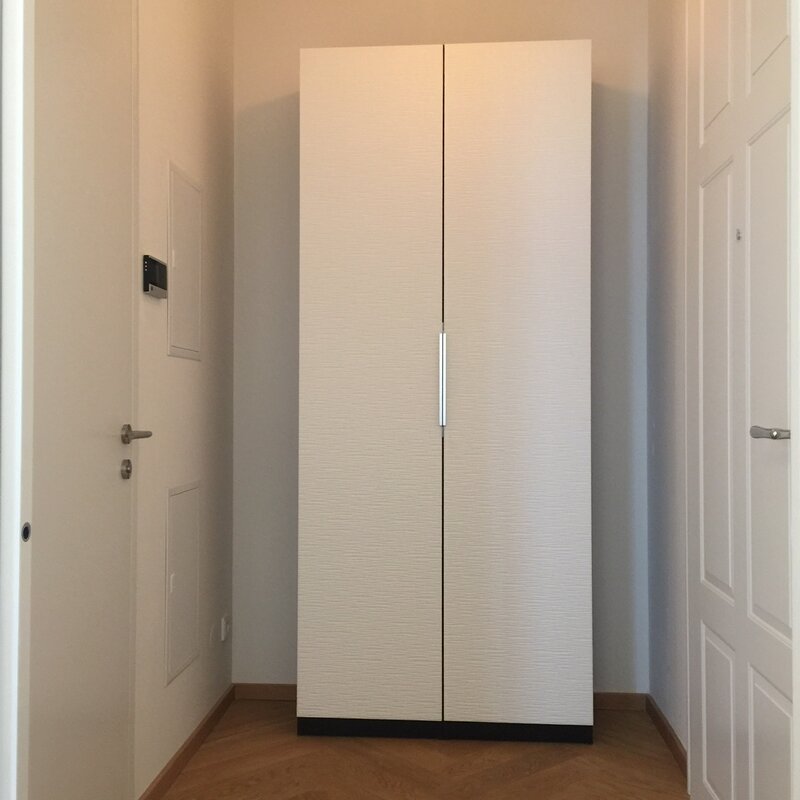 Vorzimmer: Garderobenschrank und Aufbewahrung | © Jeanne Szilit